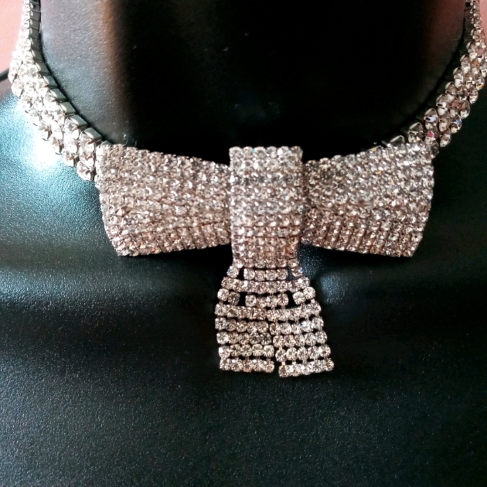 Rhinestone ribbon choker necklace (New)